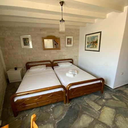Familienfreundliches Fischerhaus Am Strand Porto Heli Luaran gambar