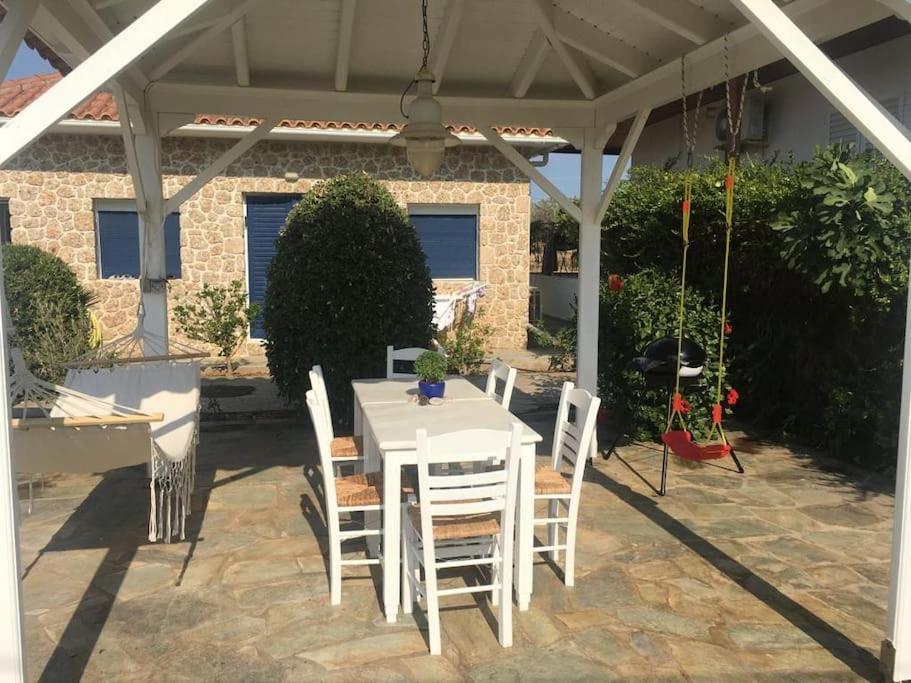 Familienfreundliches Fischerhaus Am Strand Porto Heli Luaran gambar