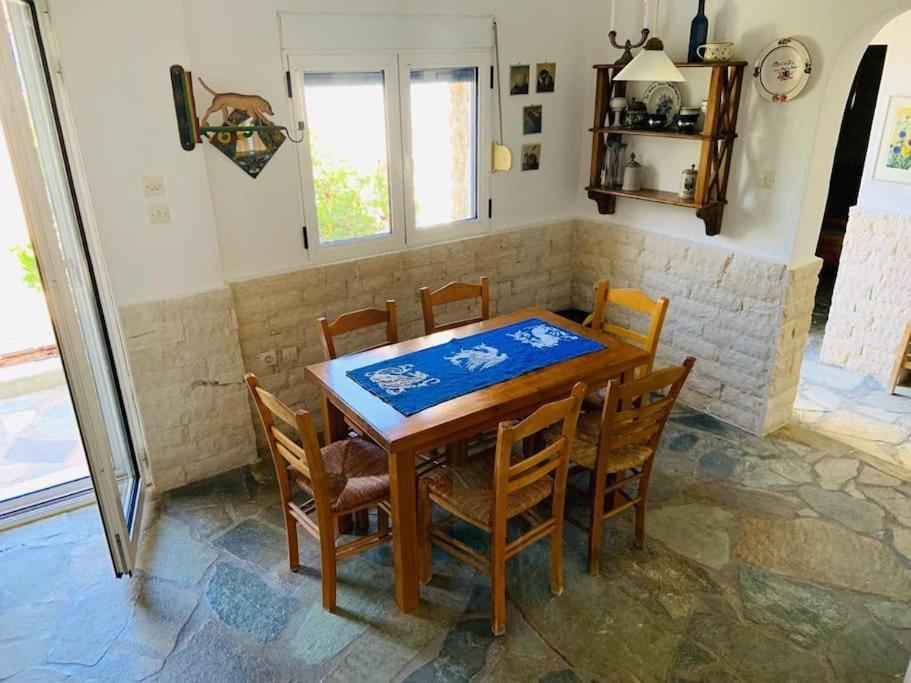 Familienfreundliches Fischerhaus Am Strand Porto Heli Luaran gambar